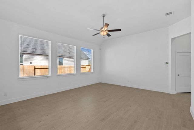 333 Gambels Quail Road, Waller, TX 77447