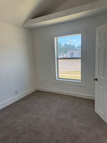 1310 S Chadbourne St, San Angelo, TX 76903