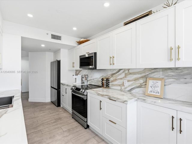 701 Brickell Key Blvd 1903, Miami, FL 33131