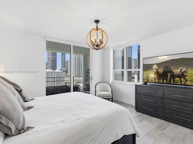 701 Brickell Key Blvd 1903, Miami, FL 33131