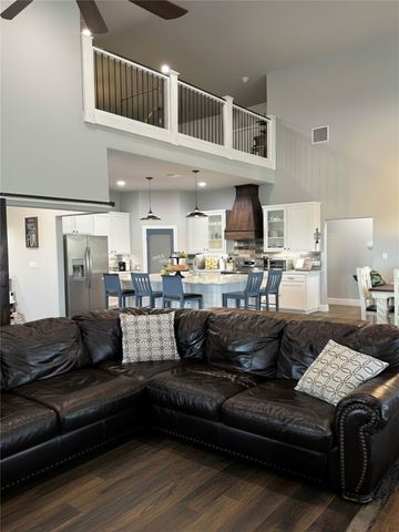171 Lila LN, Bertram, TX 78605