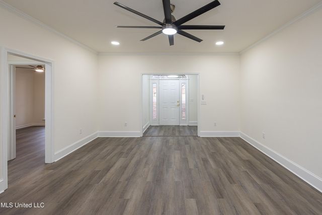 807 Meadow Way Cove, Byram, MS 39272