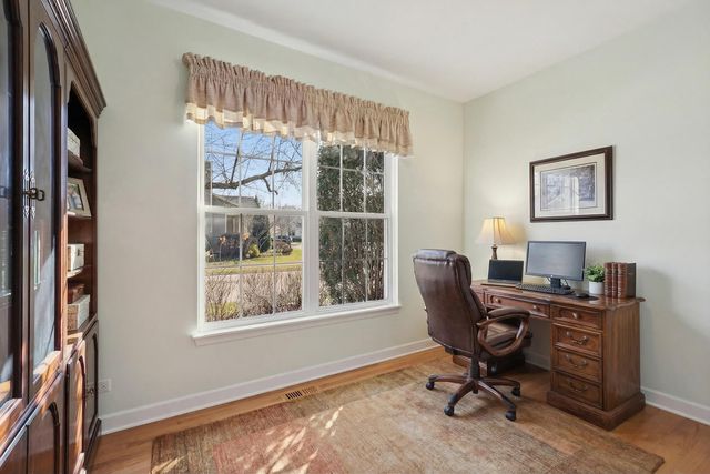 2382 Carillon Drive, Grayslake, IL 60030