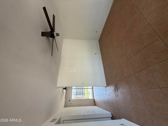 2119 W DANBURY Road, Phoenix, AZ 85023