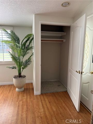 1330 Kenwood Rd M7-157F, Seal Beach, CA 90740