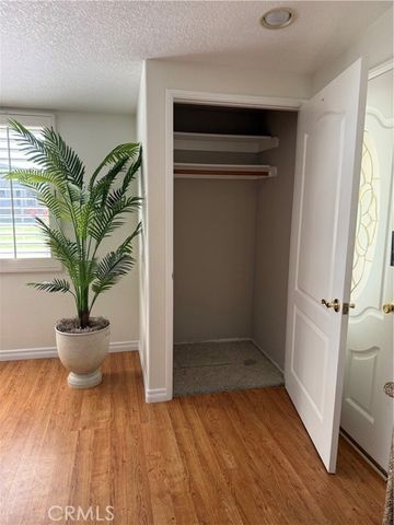 1330 Kenwood Rd M7-157F, Seal Beach, CA 90740