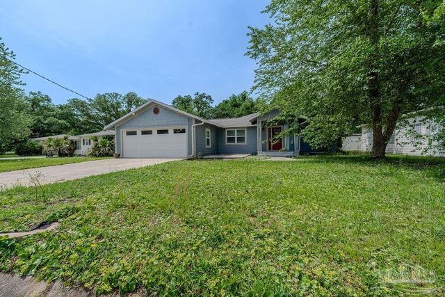3235 Bayou Dr, Pensacola, FL 32505