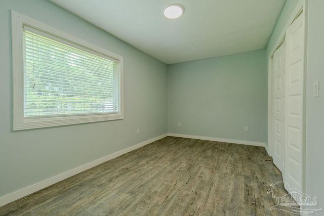 3235 Bayou Dr, Pensacola, FL 32505