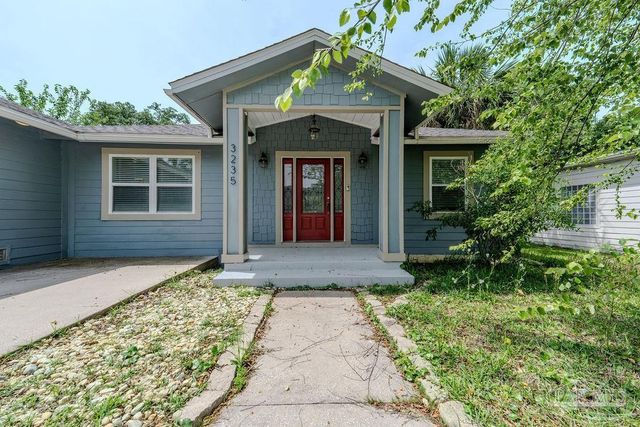 3235 Bayou Dr, Pensacola, FL 32505