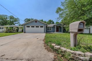 3235 Bayou Dr, Pensacola, FL 32505