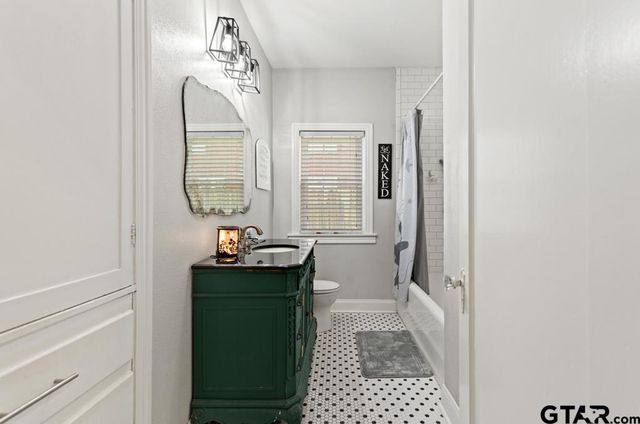 707 S. Palace Ave., Tyler, TX 75701