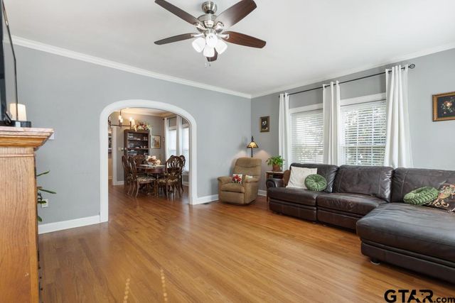 707 S. Palace Ave., Tyler, TX 75701