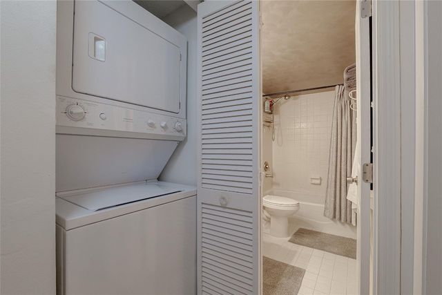 3920 Inverrary Boulevard 404-C, Lauderhill, FL 33319