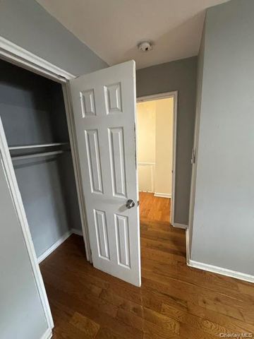 409 S 3rd Avenue, Mount Vernon, NY 10550