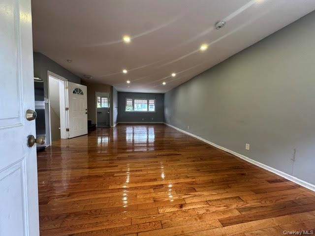 409 S 3rd Avenue, Mount Vernon, NY 10550