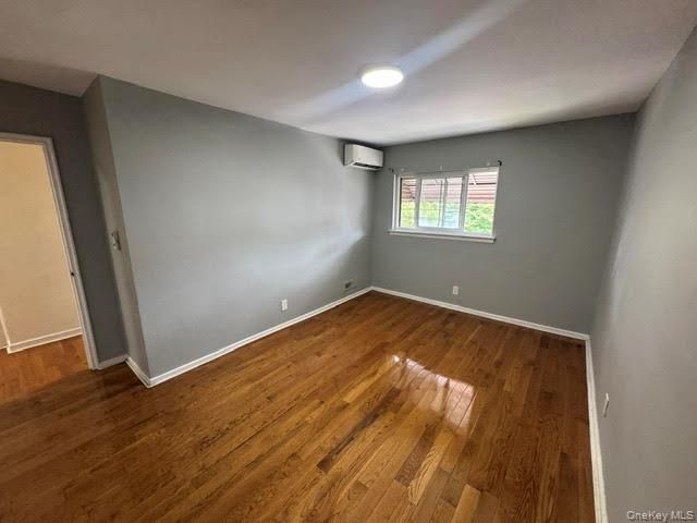 409 S 3rd Avenue, Mount Vernon, NY 10550