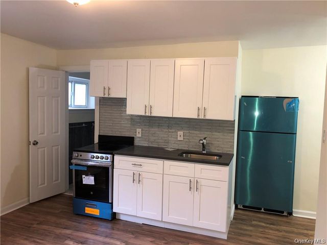 409 S 3rd Avenue, Mount Vernon, NY 10550