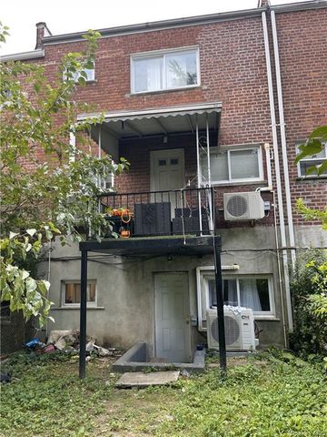 409 S 3rd Avenue, Mount Vernon, NY 10550