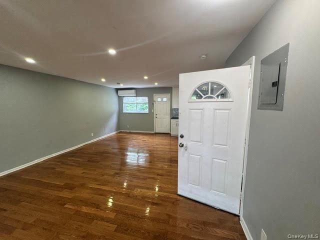 409 S 3rd Avenue, Mount Vernon, NY 10550