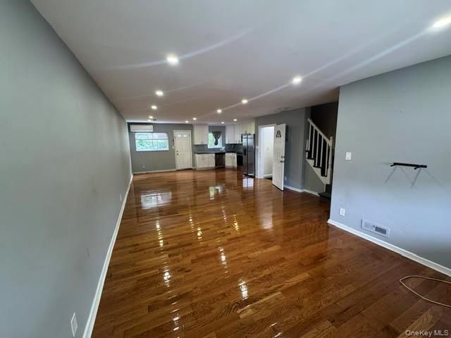 409 S 3rd Avenue, Mount Vernon, NY 10550