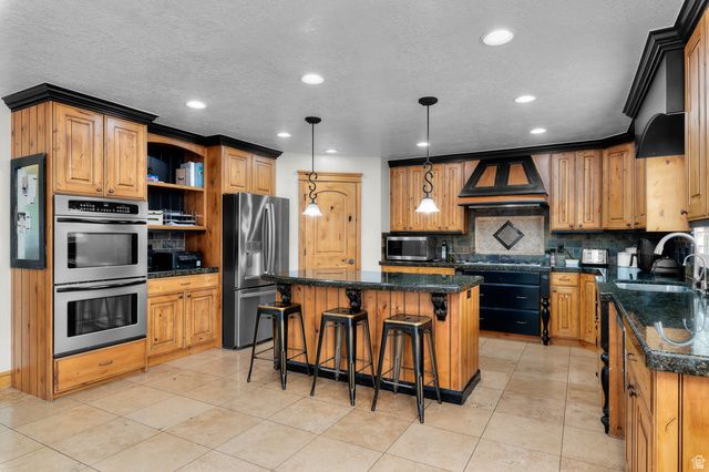 1568 ASHBY GROVE CIR, Riverton, UT 84065
