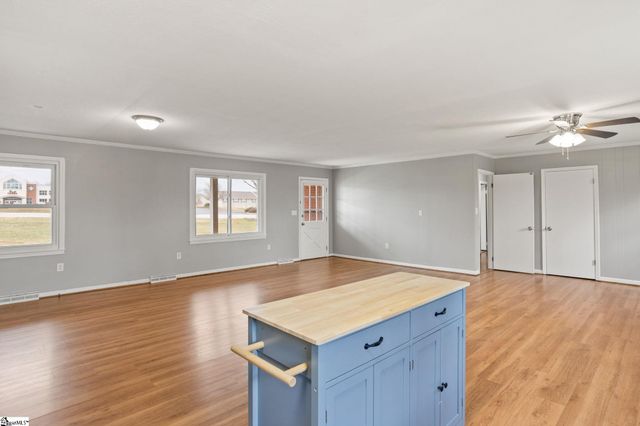 411 Pelzer Highway, Easley, SC 29642