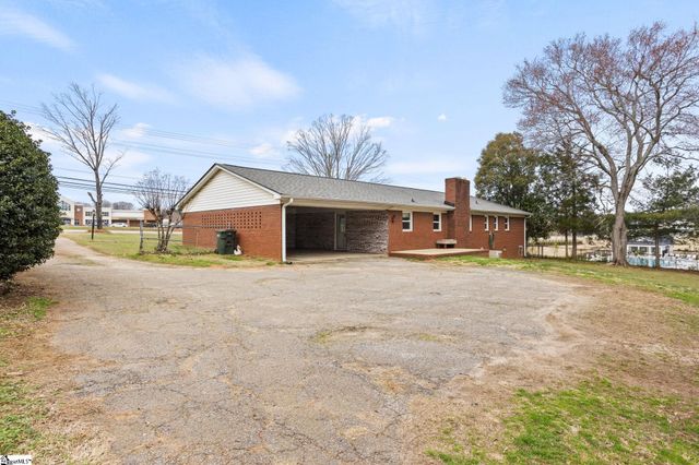 411 Pelzer Highway, Easley, SC 29642