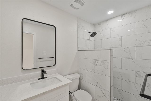 14151 Astonshire Lane, Houston, TX 77014