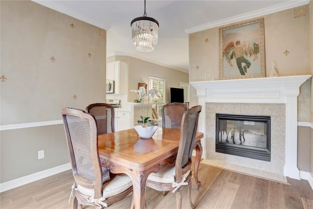1135 Enclave Square W, Houston, TX 77077