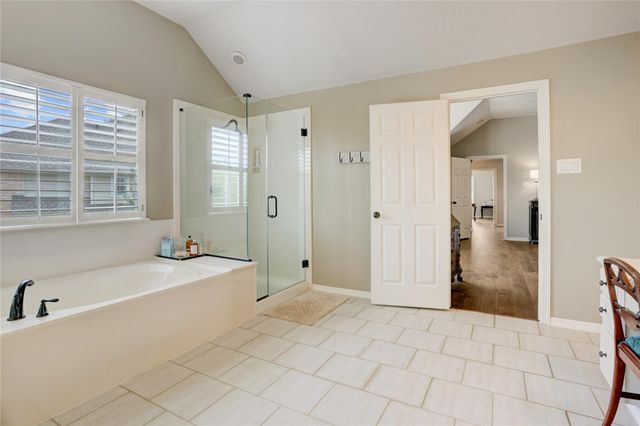 1135 Enclave Square W, Houston, TX 77077