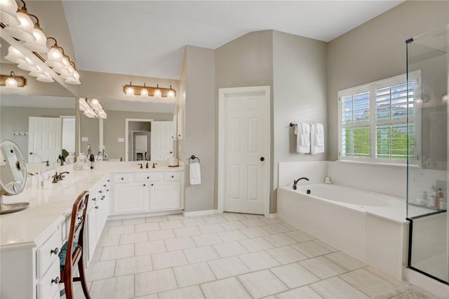 1135 Enclave Square W, Houston, TX 77077