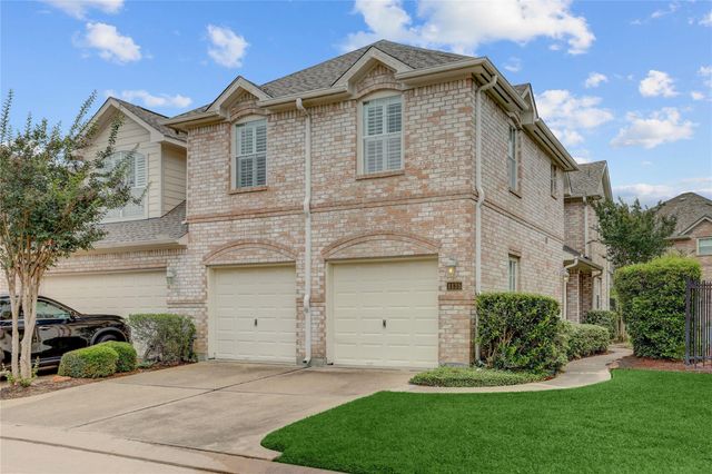 1135 Enclave Square W, Houston, TX 77077