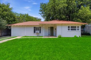 610 Crescent Street, Denton, TX 76201