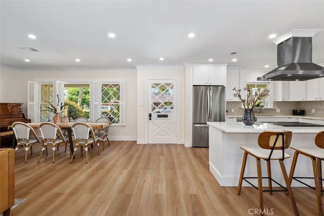 1901 N Greenbrier Street, Santa Ana, CA 92706