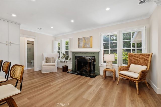 1901 N Greenbrier Street, Santa Ana, CA 92706