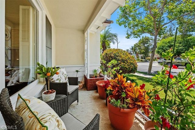 1901 N Greenbrier Street, Santa Ana, CA 92706