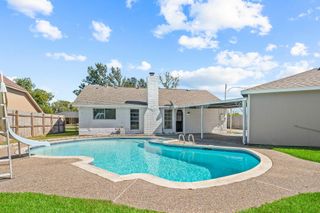 1819 Gaucho Cir, La Porte, TX 77571