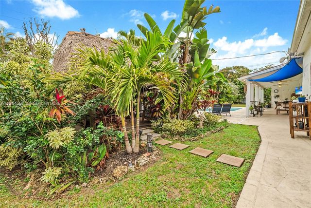 8265 SW 119th St, Miami, FL 33156