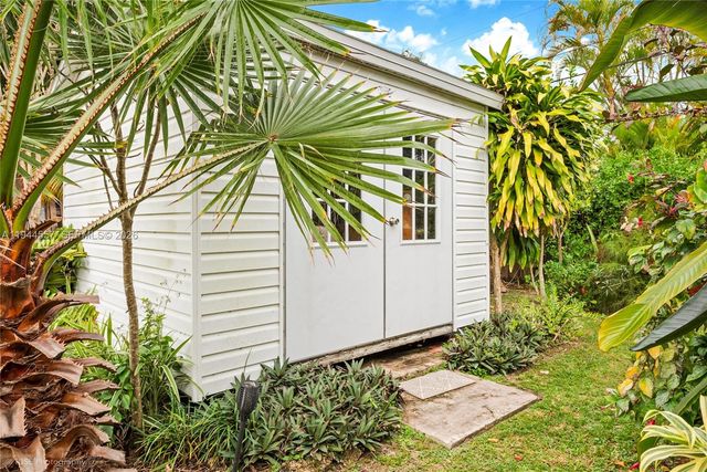 8265 SW 119th St, Miami, FL 33156