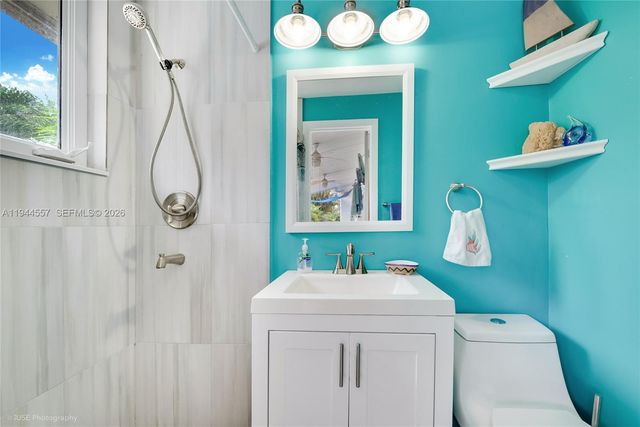 8265 SW 119th St, Miami, FL 33156