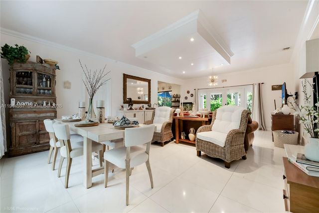 8265 SW 119th St, Miami, FL 33156