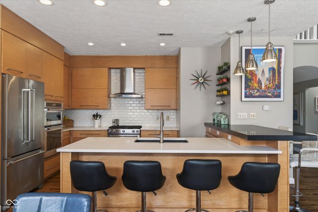 8079 Lower Bay Lane, Indianapolis, IN 46236