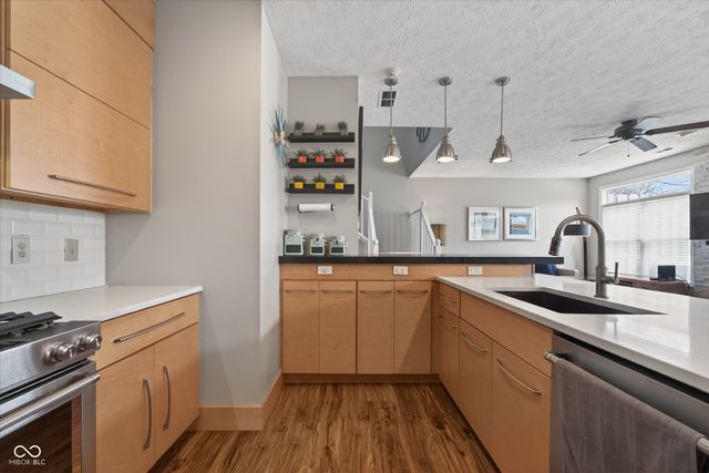 8079 Lower Bay Lane, Indianapolis, IN 46236