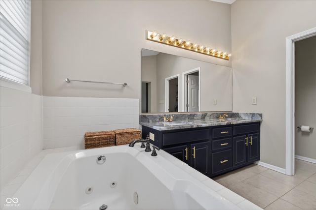 8079 Lower Bay Lane, Indianapolis, IN 46236