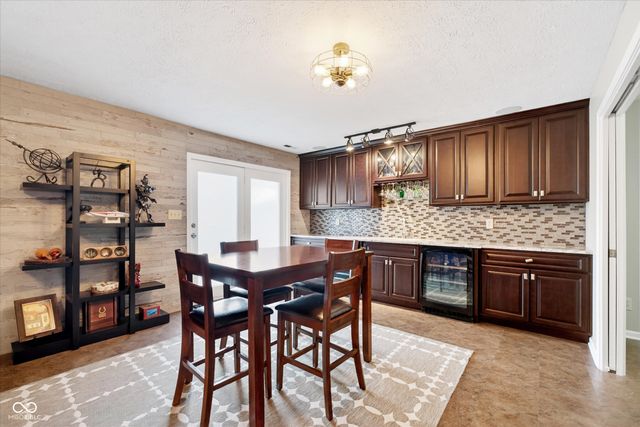 8079 Lower Bay Lane, Indianapolis, IN 46236