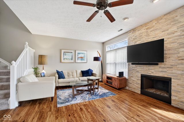 8079 Lower Bay Lane, Indianapolis, IN 46236