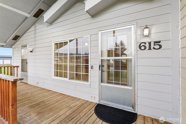 615 California Avenue, South Bend, WA 98586