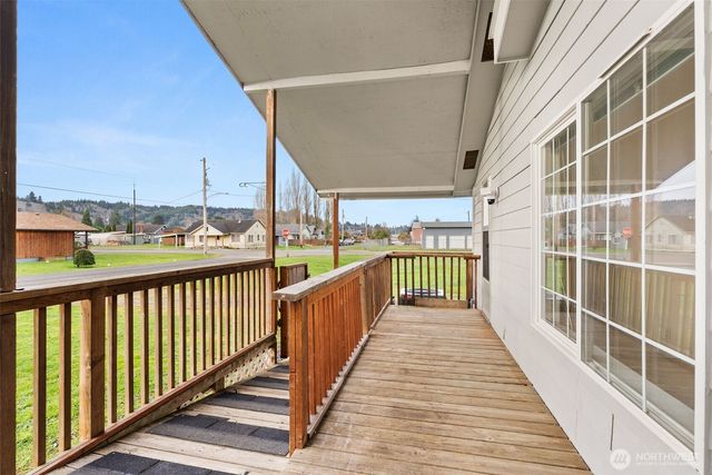 615 California Avenue, South Bend, WA 98586