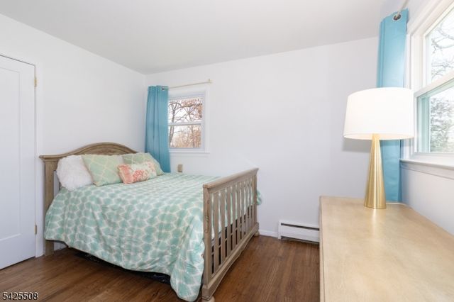 35 Sanford Dr, Randolph Twp., NJ 07869