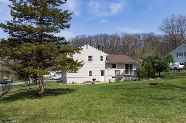35 Sanford Dr, Randolph Twp., NJ 07869